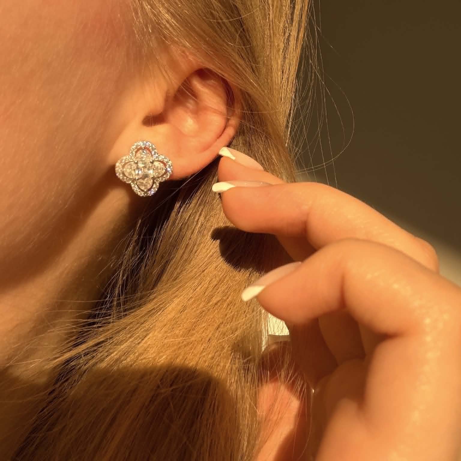 Silver Clover Earrings
